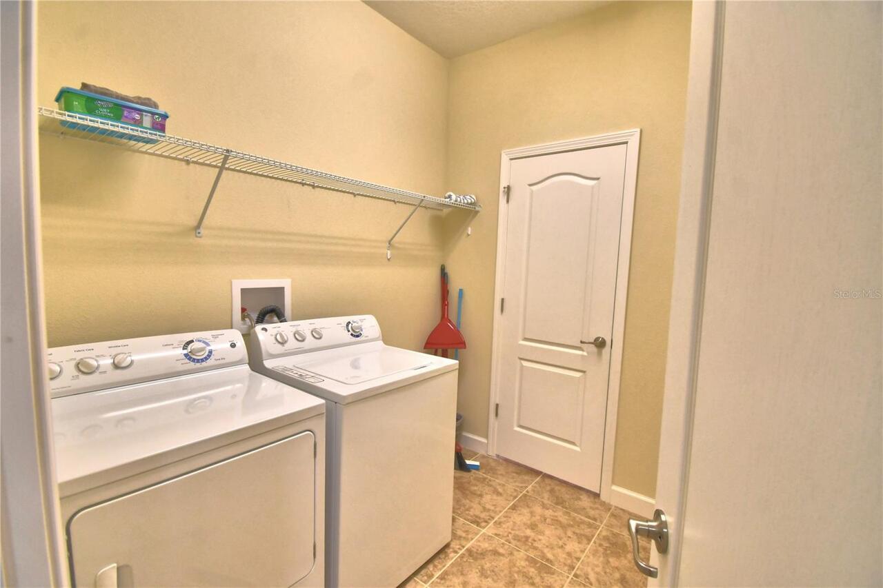 Listing Photo 11