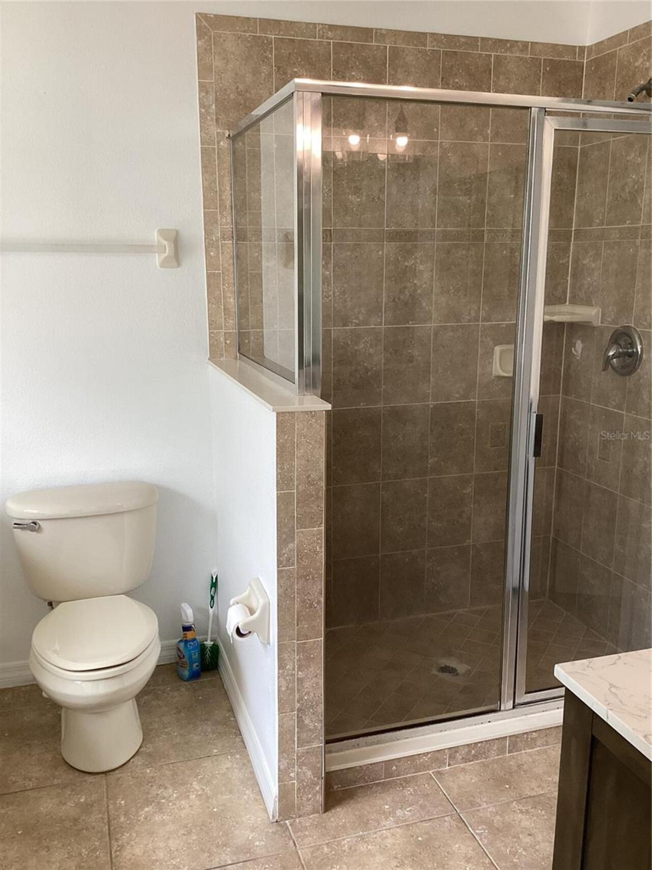 Listing Photo 12