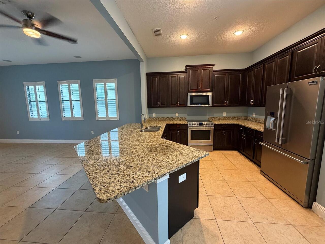 Listing Photo 8