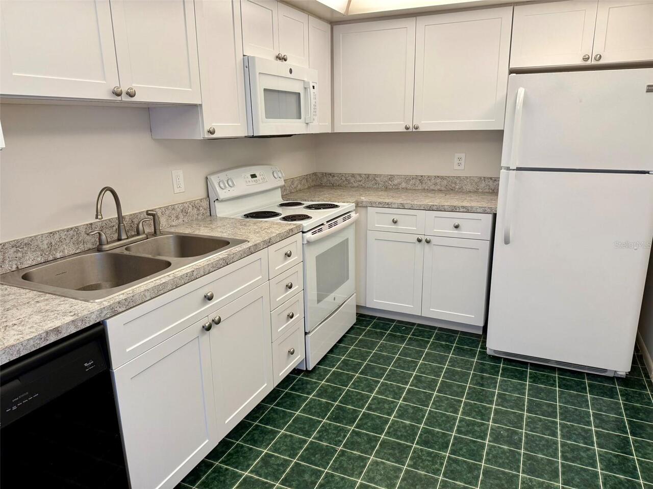 Listing Photo 15