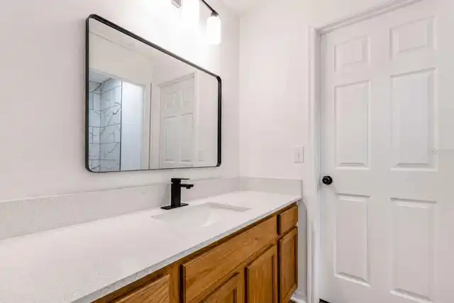 Listing Photo 9
