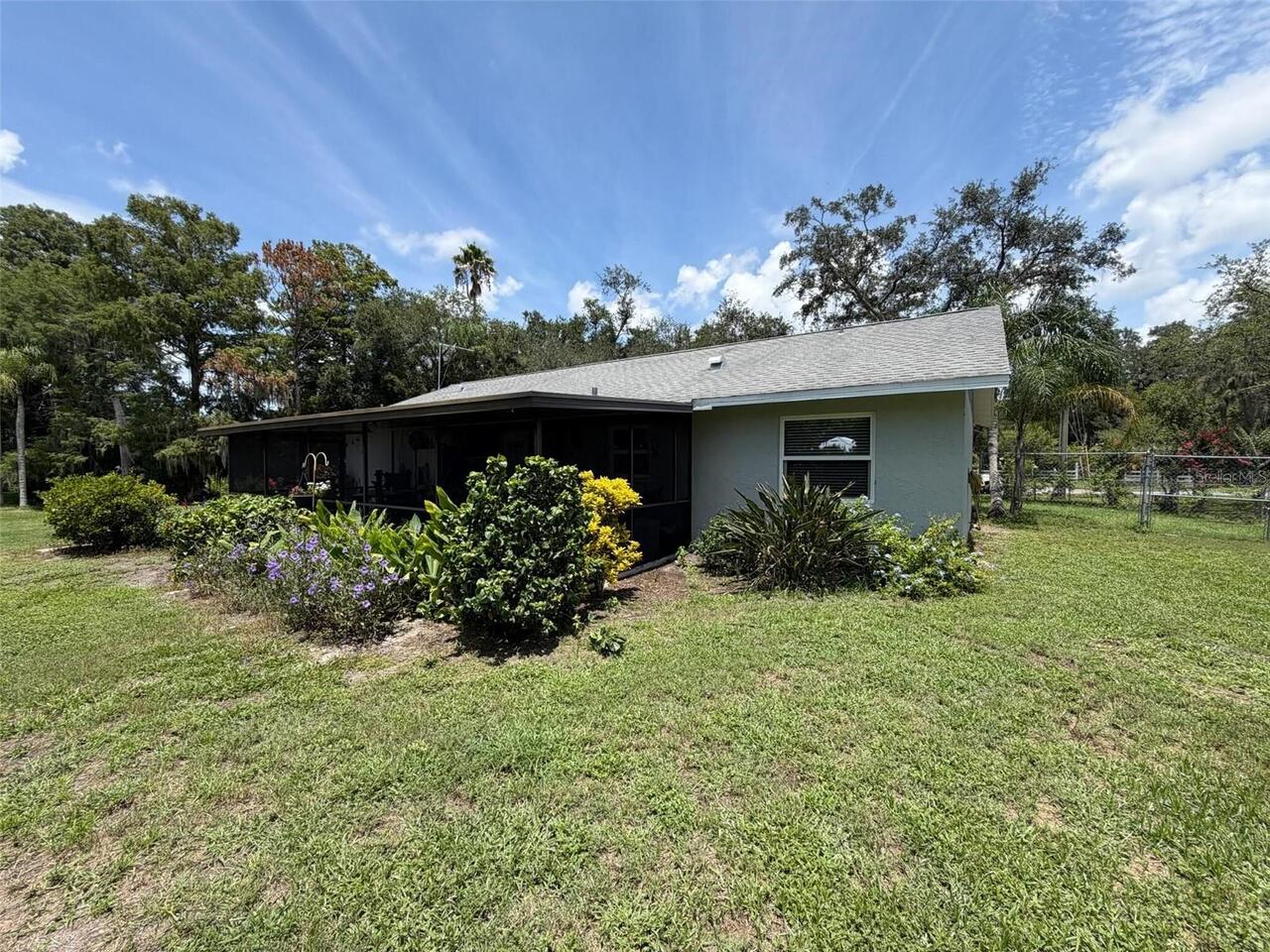 Listing Photo 8