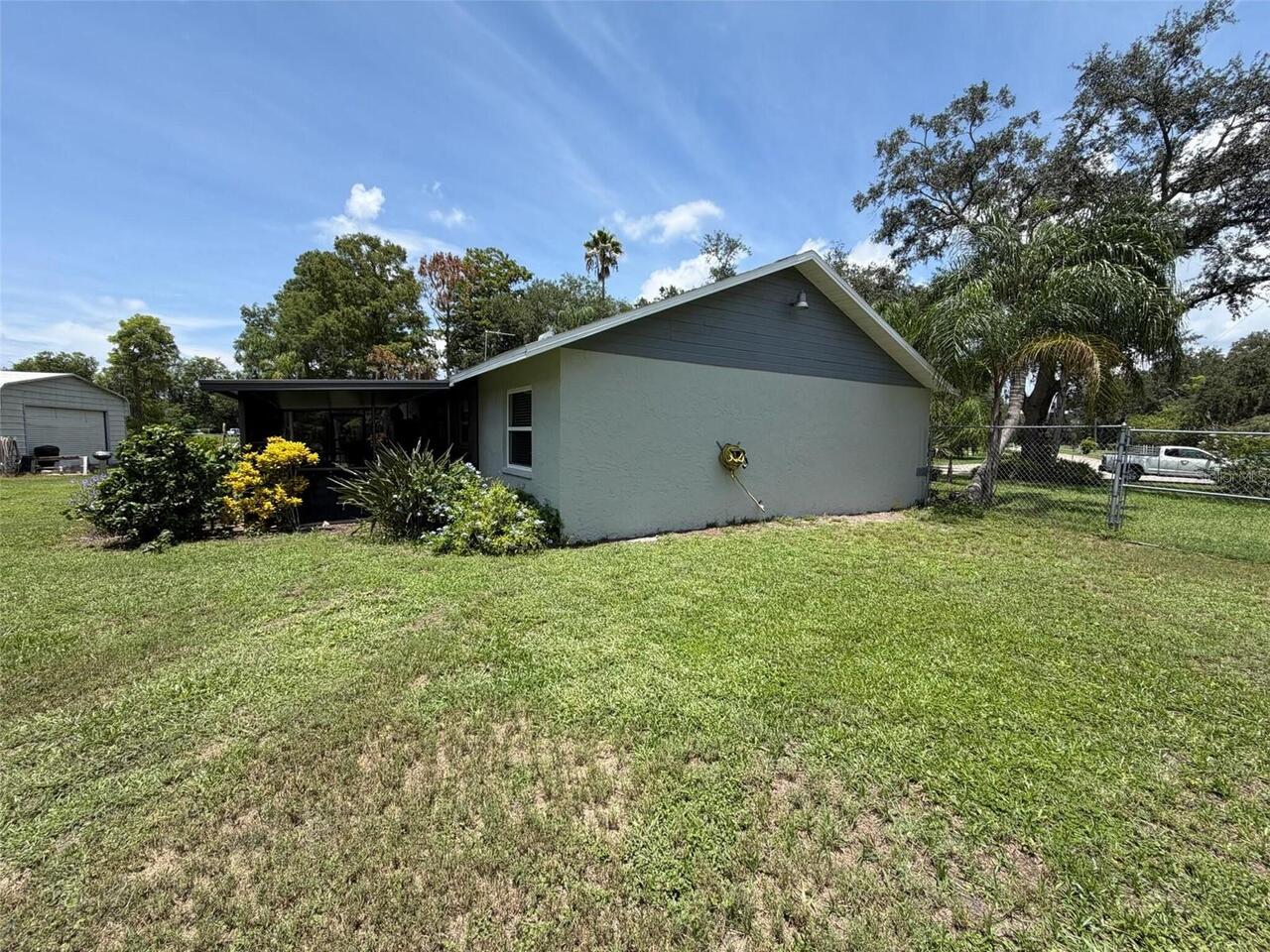 Listing Photo 9