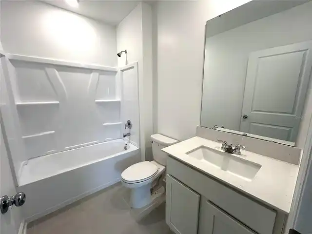 Listing Photo 8