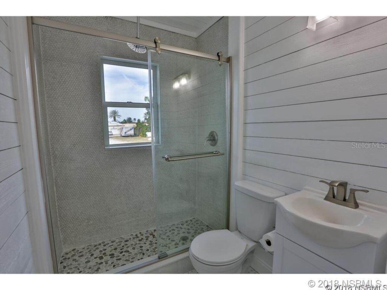 Listing Photo 12