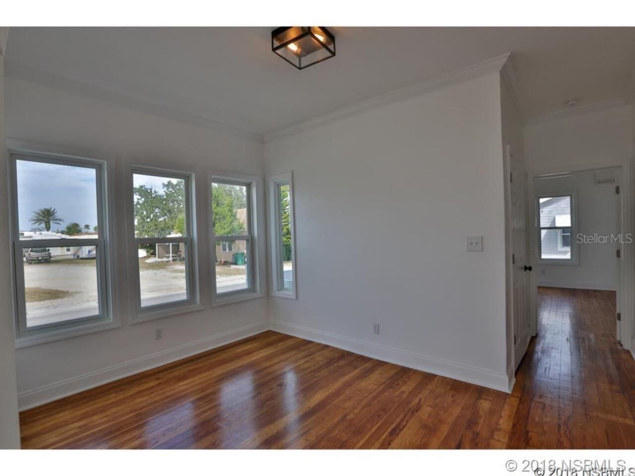 Listing Photo 14