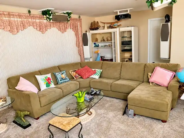 Listing Photo 10