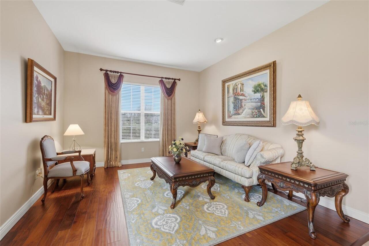 Listing Photo 11