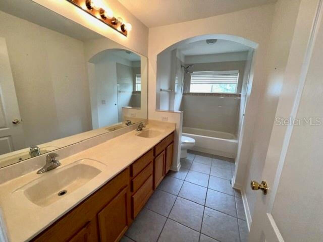 Listing Photo 6