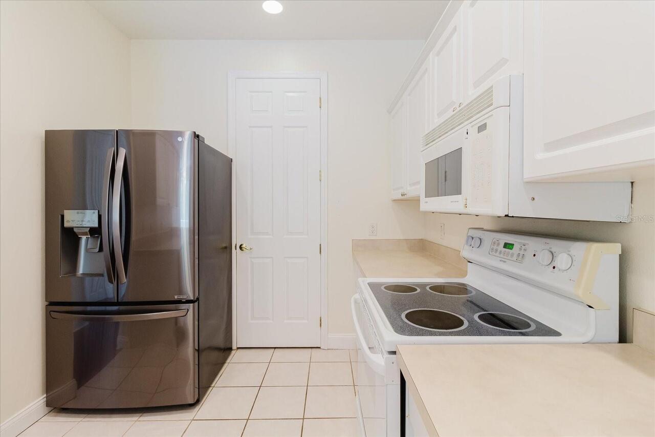 Listing Photo 10