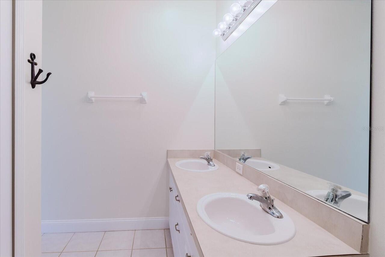 Listing Photo 24