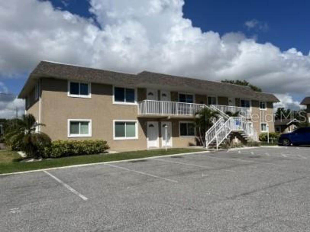 Listing Photo 9