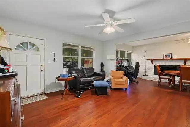 Listing Photo 8