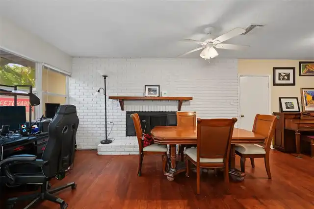 Listing Photo 10