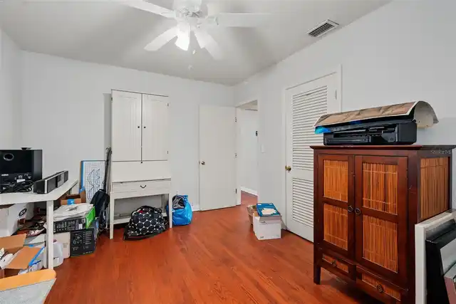 Listing Photo 15