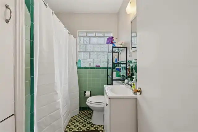 Listing Photo 18
