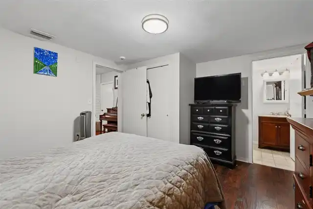 Listing Photo 23