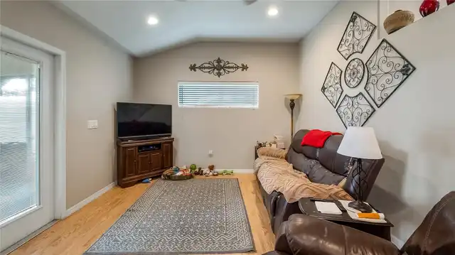 Listing Photo 31