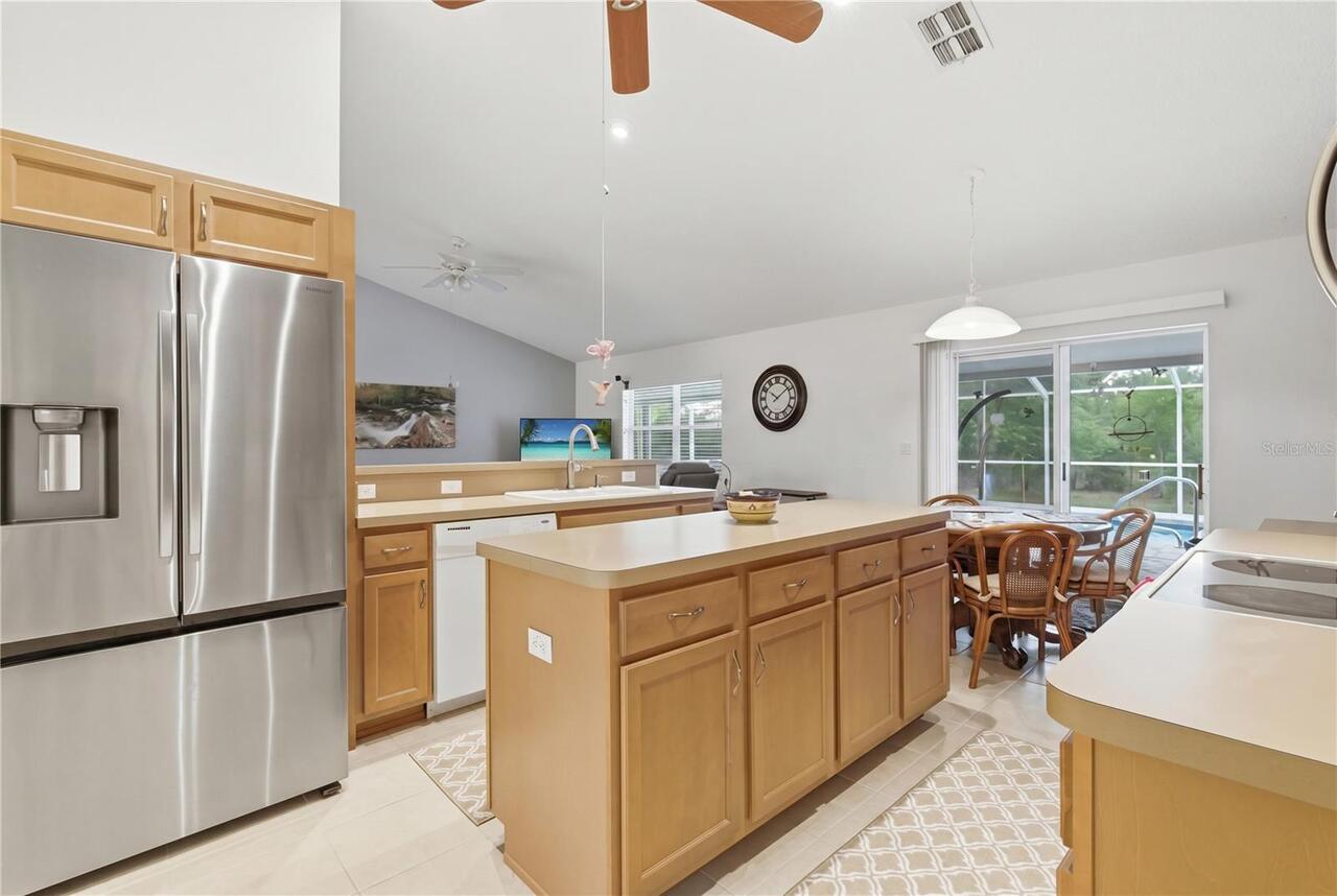 Listing Photo 17