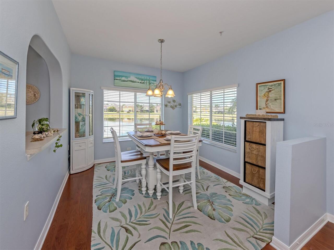 Listing Photo 8