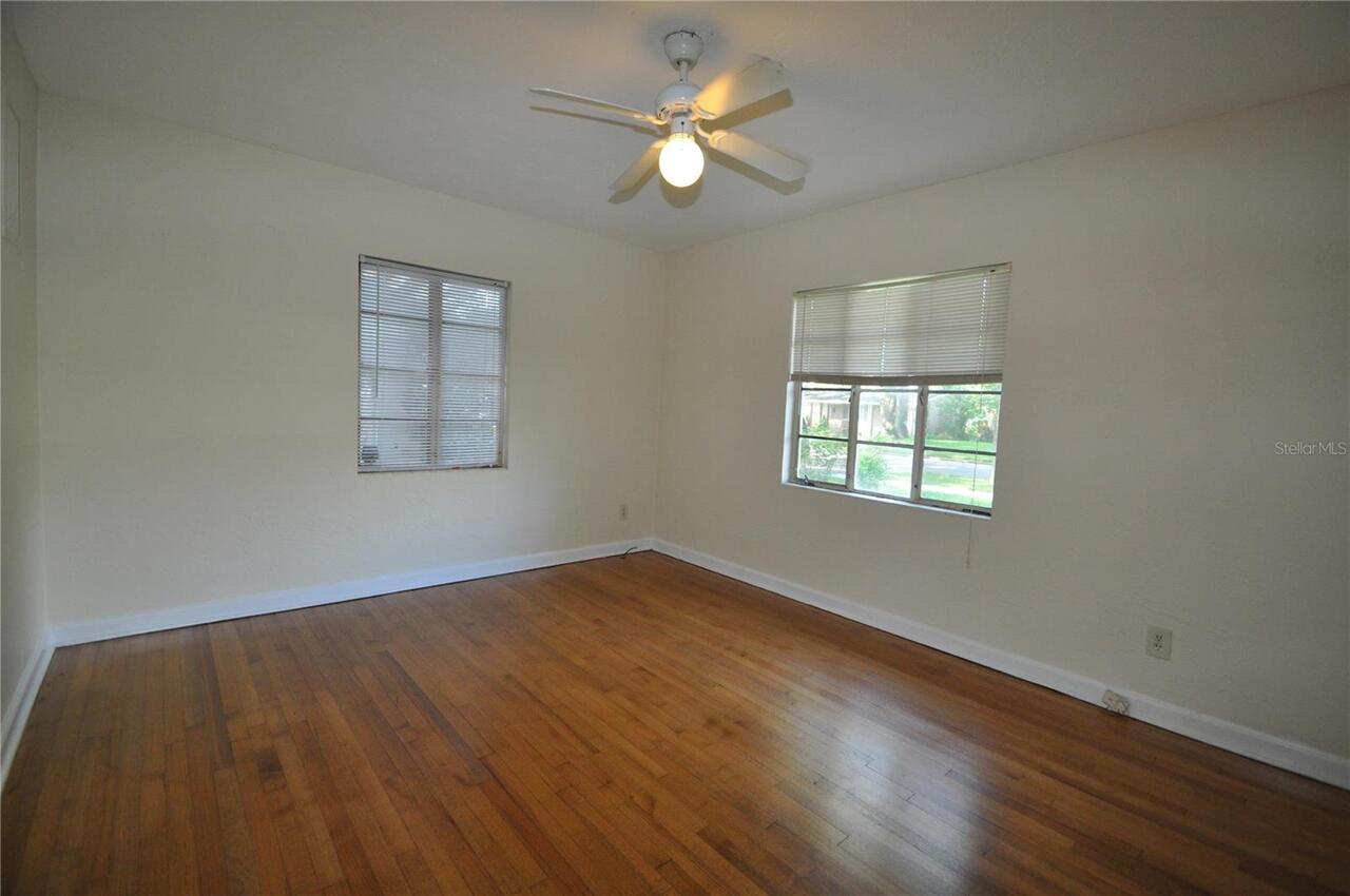 Listing Photo 8