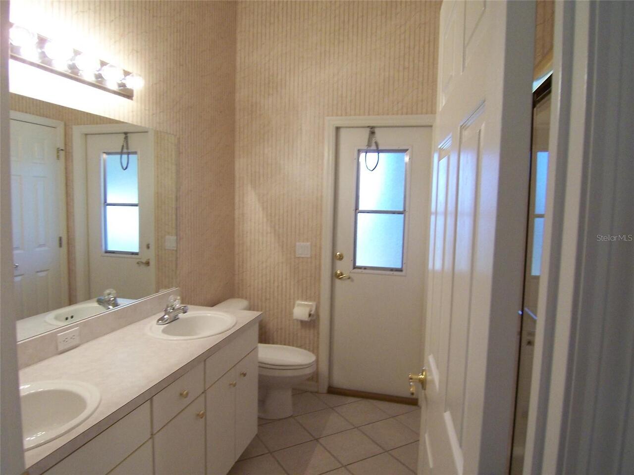 Listing Photo 14