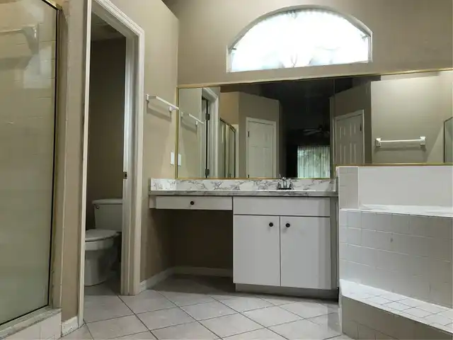 Listing Photo 9