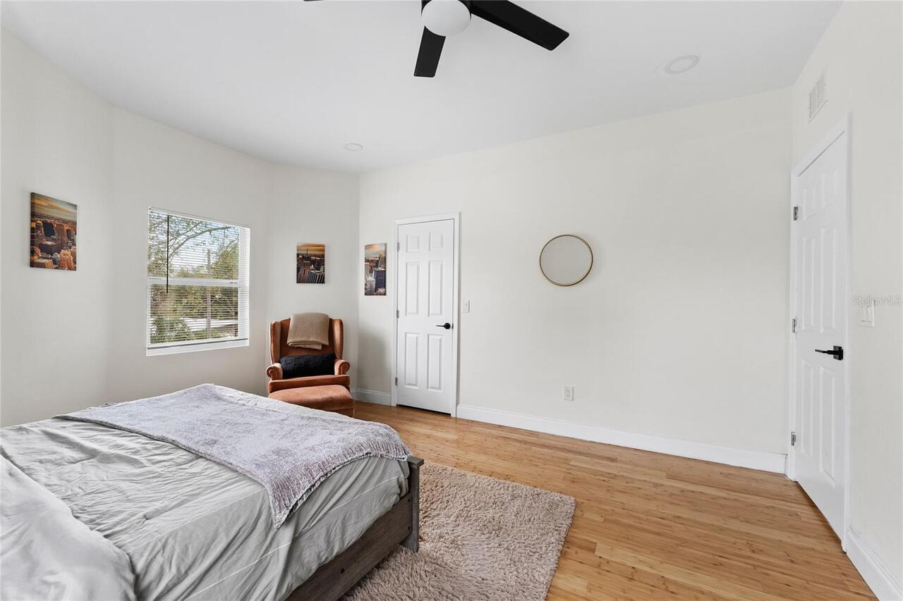 Listing Photo 14