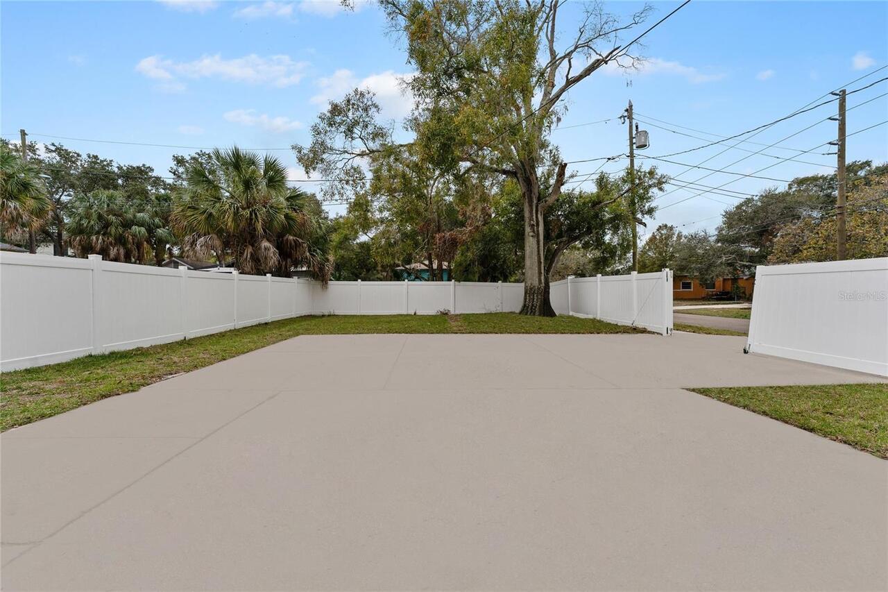 Listing Photo 19