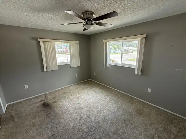 Listing Photo 9