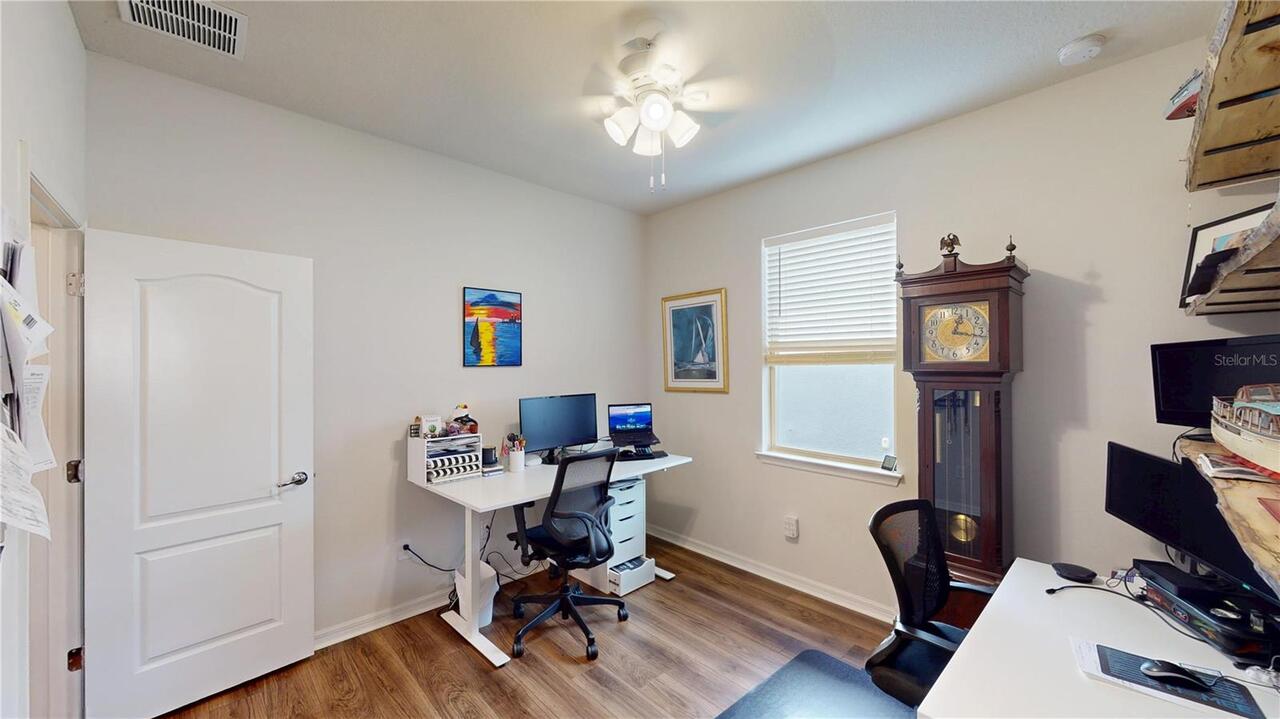 Listing Photo 16