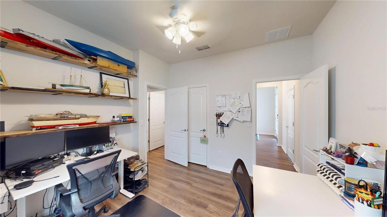 Listing Photo 17
