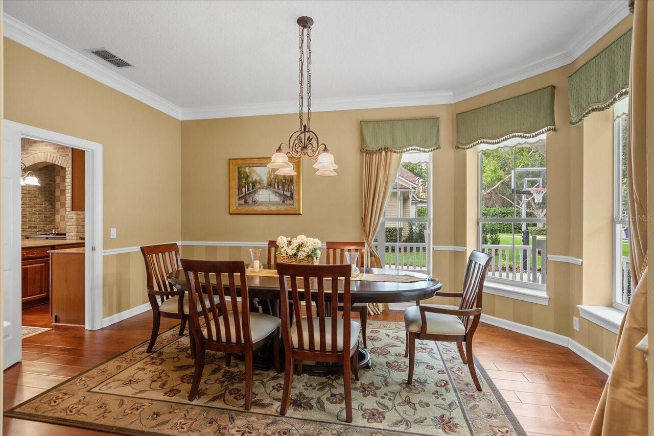 Listing Photo 12