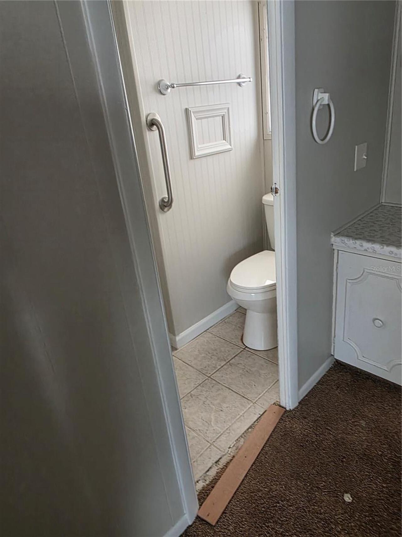 Listing Photo 8