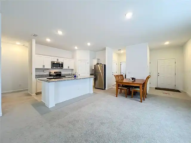 Listing Photo 16