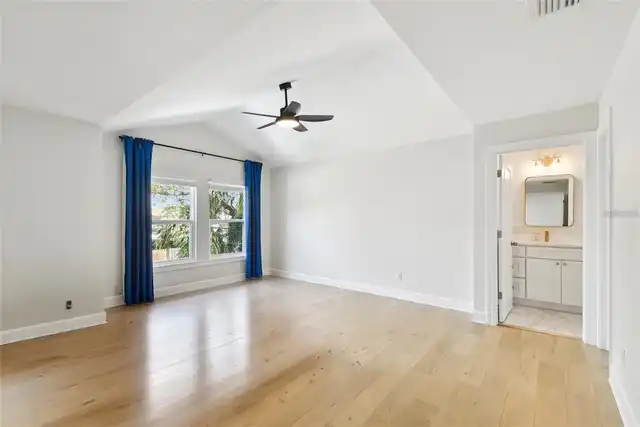 Listing Photo 24