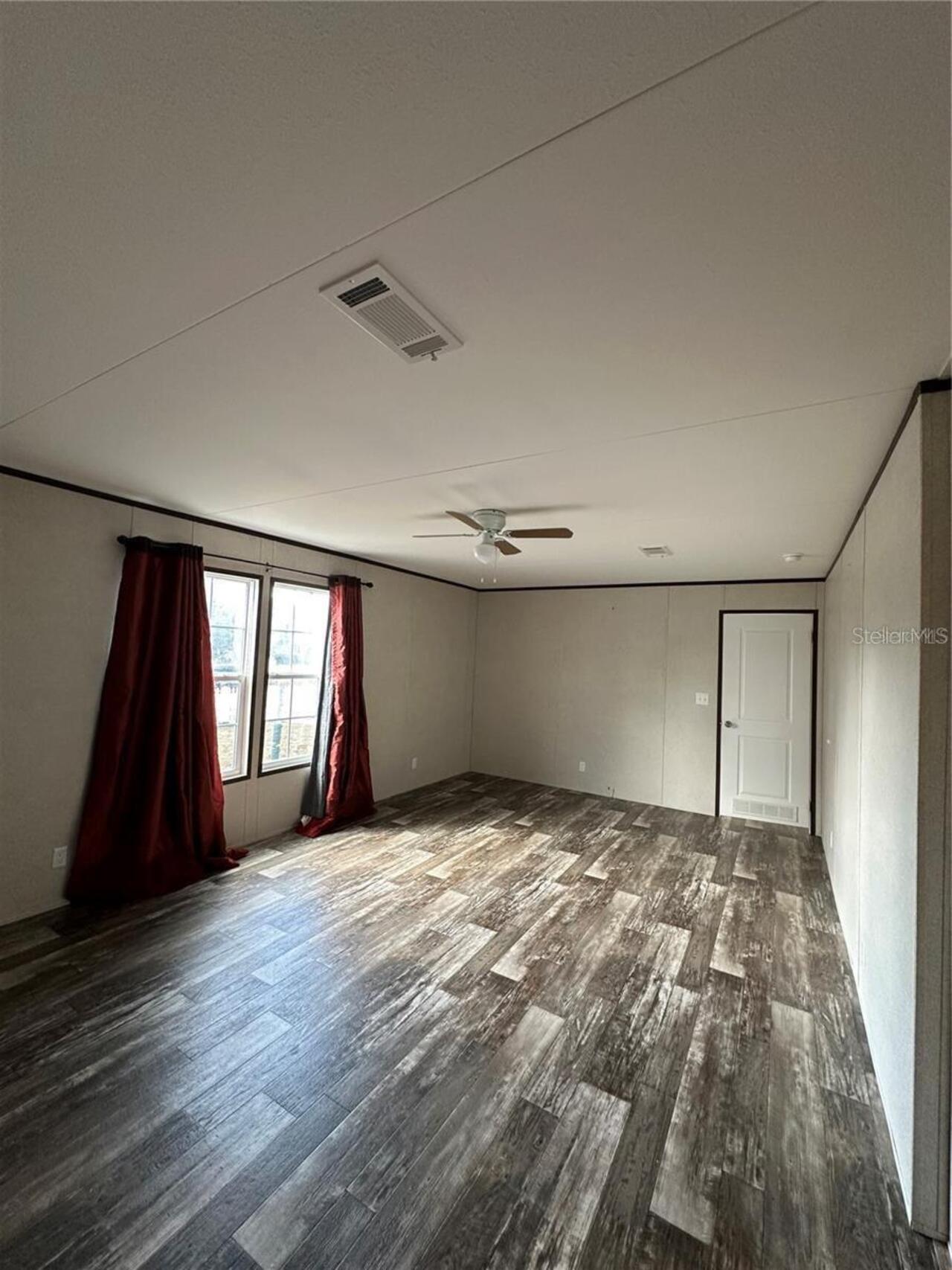 Listing Photo 15