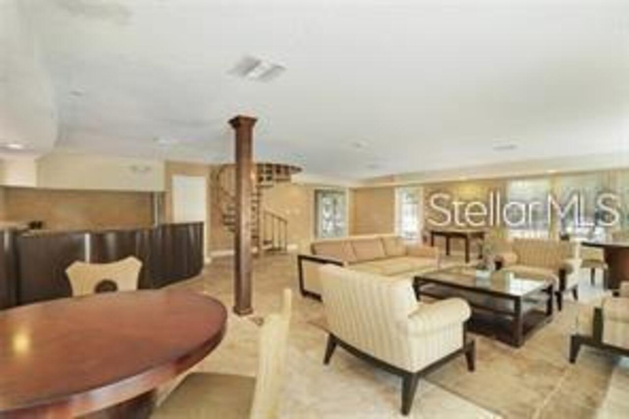 Listing Photo 14