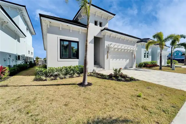 Listing Photo 8