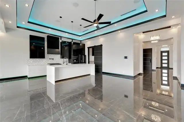 Listing Photo 16