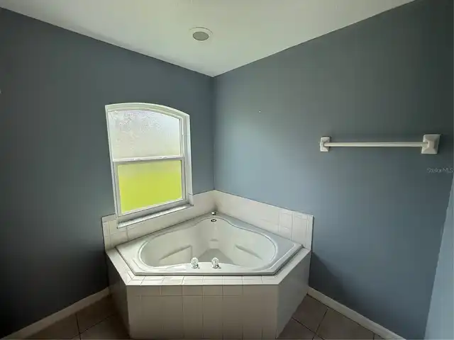 Listing Photo 13