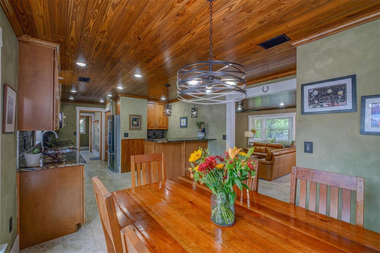Listing Photo 15