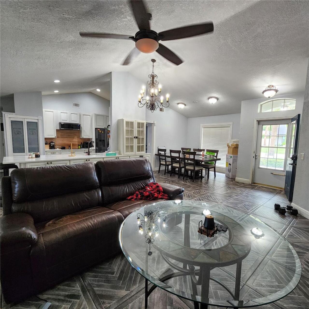 Listing Photo 7