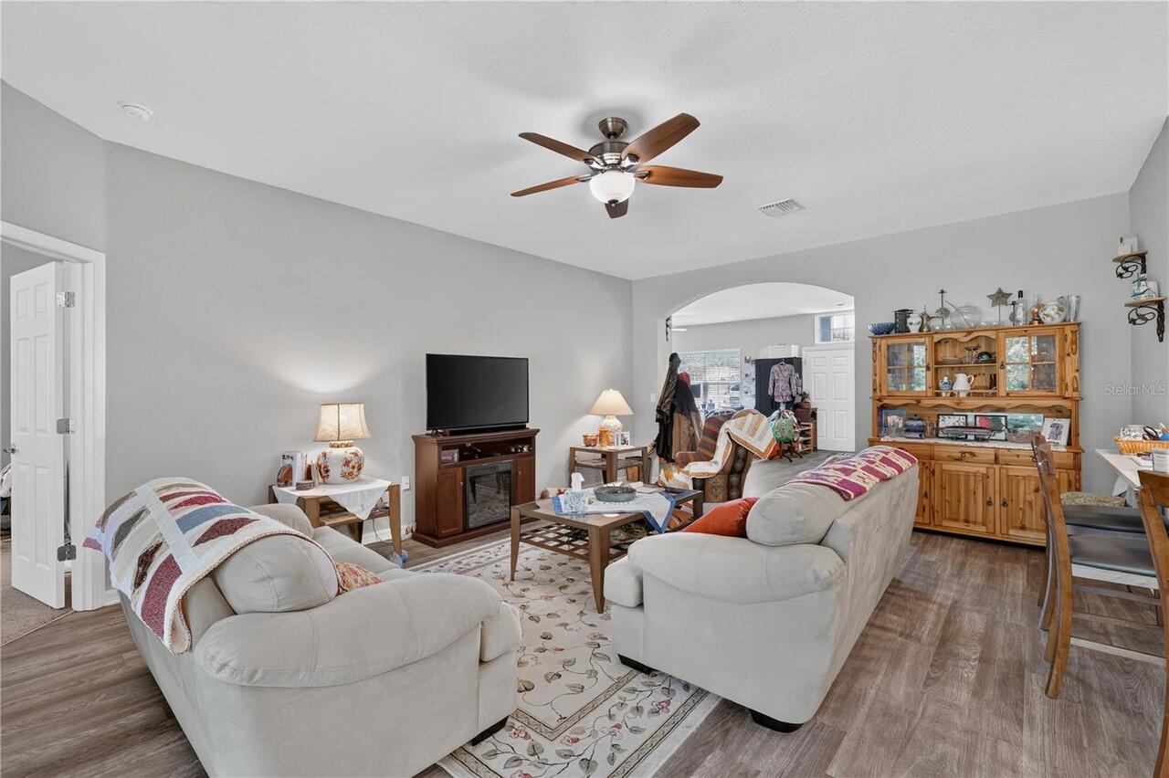 Listing Photo 14
