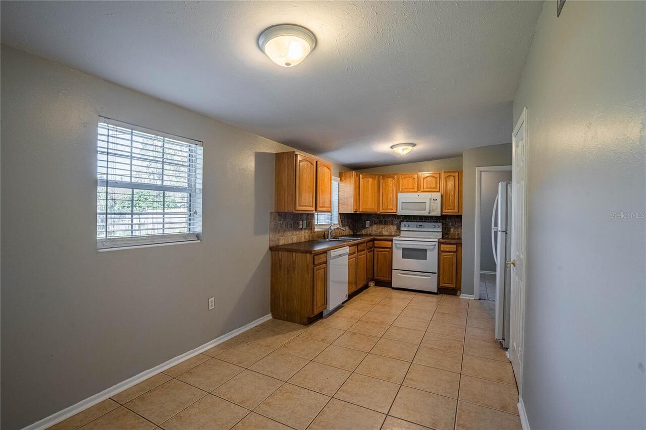Listing Photo 8