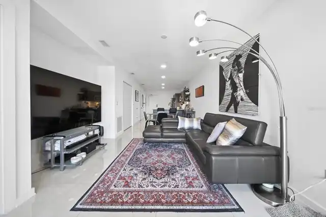 Listing Photo 19