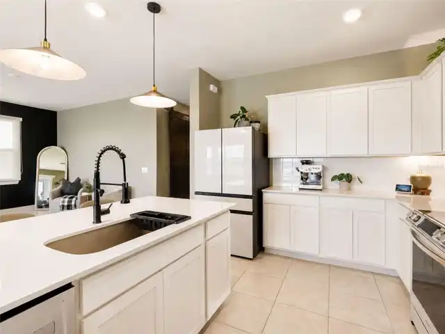 Listing Photo 15