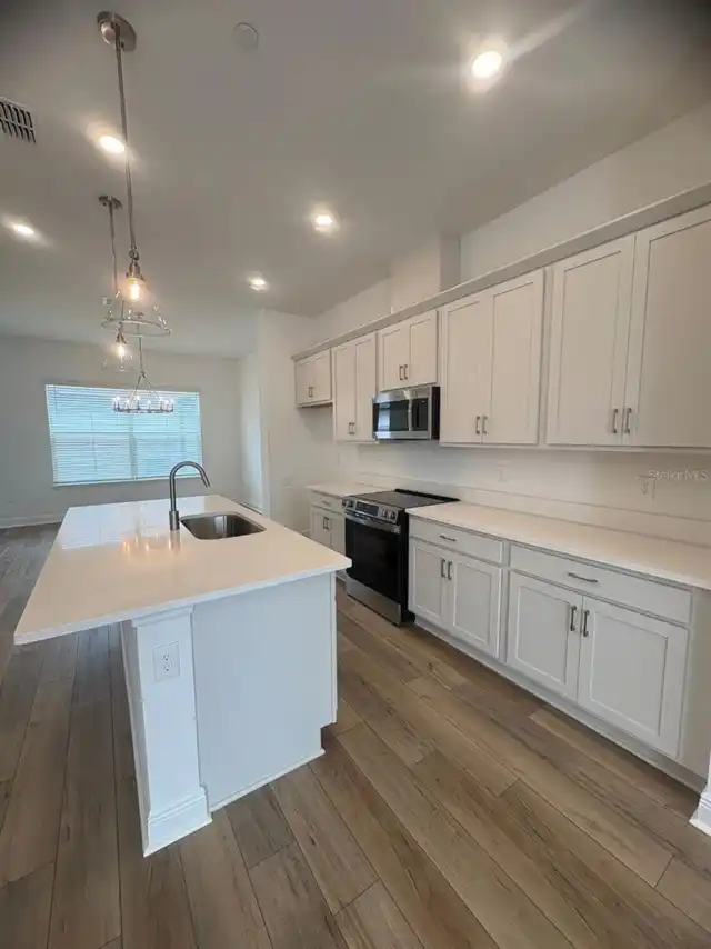 Listing Photo 13