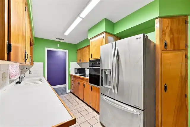 Listing Photo 8