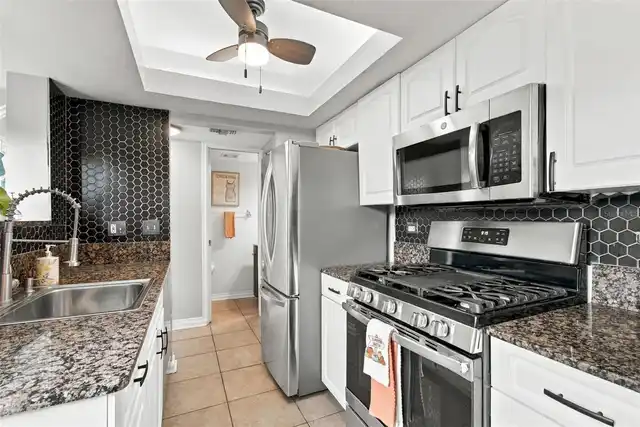 Listing Photo 16